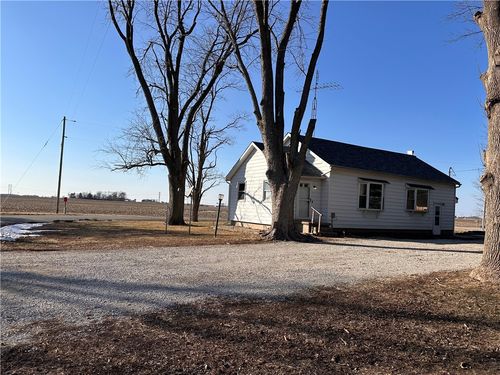 2251 E 325 North Rd, Pana, IL, 62557-6805 | Card Image