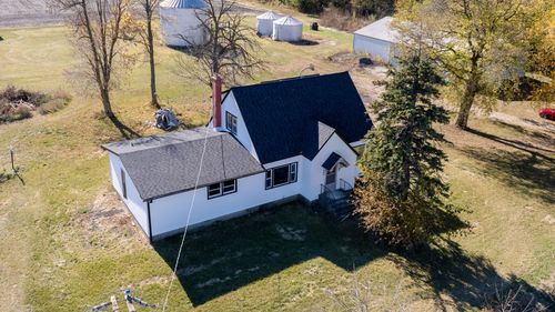 7035 E Scully Rd, Gardner, IL, 60424-6108 | Card Image