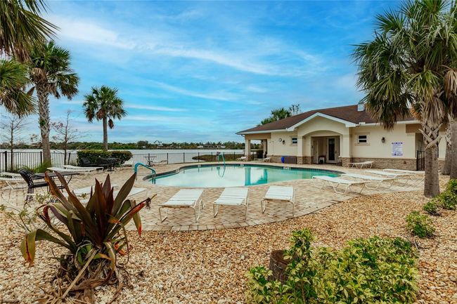 CLUBHOUSE & POOL | Image 41