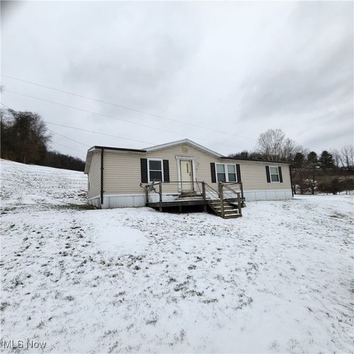 6487 Klass Rd, Cambridge, OH, 43725-9376 | Card Image