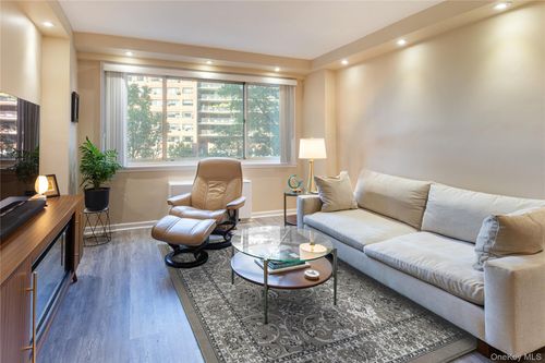 apt-2g-2621 Palisade Ave, Bronx, NY, 10463-6107 | Card Image