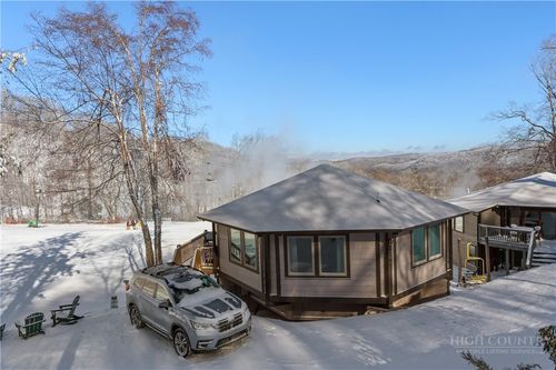 630 Briarcliff Rd, Sugar Mountain, NC, 28604-7113 | Card Image