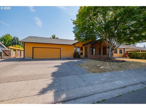 812 Garvord St, Lebanon, OR, 97355-3803 | Card Image