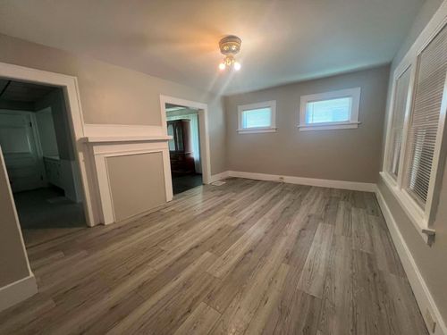 1252 W 11th St, Erie, PA, 16502-1032 | Card Image
