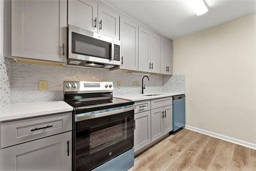 1371 Branch Dr, Tucker, GA, 30084-1274 | Card Image