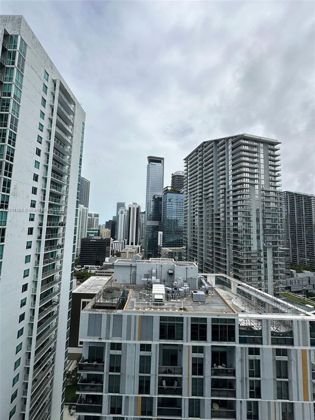 APT-1806 - 41 Se 5 Th St, Condo with 1 bedrooms, 2 bathrooms and null parking in Miami FL | Image 17