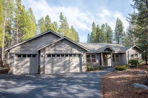 16719 Stage Stop Dr, Bend, OR, 97707-2205 | Card Image