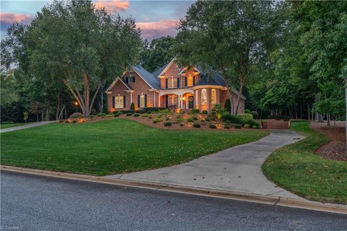 156 Sentry Ct, Winston Salem, NC, 27127-9196 | Card Image