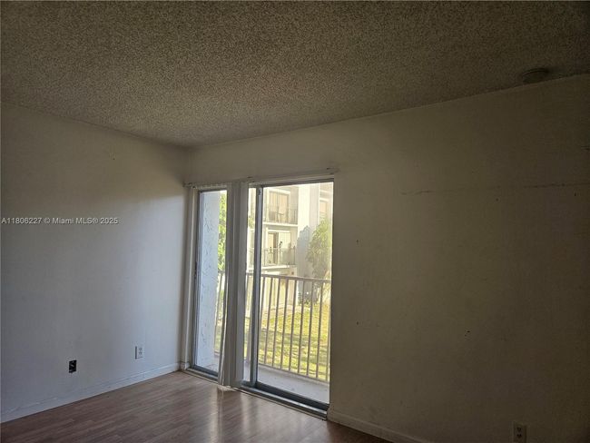 APT-202 - 8620 N Sherman Cir, Condo with 2 bedrooms, 2 bathrooms and null parking in Miramar FL | Image 11