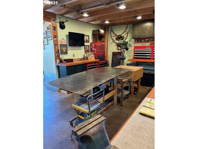Garage | Image 22
