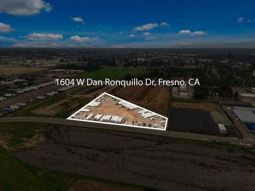 1604 W Dan Ronquillo Dr, Fresno, CA, 93706 | Card Image