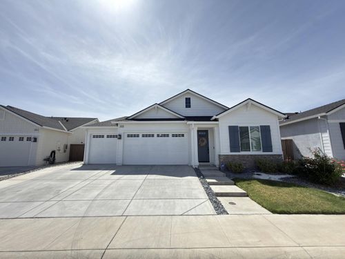 1009 Gunnison Dr, Roseville, CA, 95747-5995 | Card Image