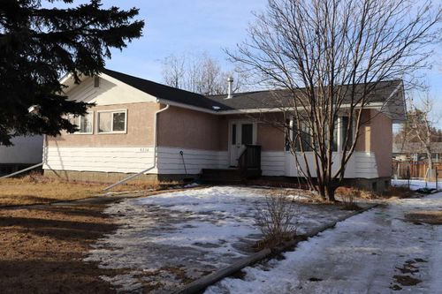 4230 7 Ave, Edson, AB, T7E1A6 | Card Image