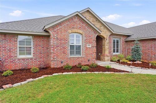 3009 Stephanie Ln, Altus, OK, 73521-1337 | Card Image