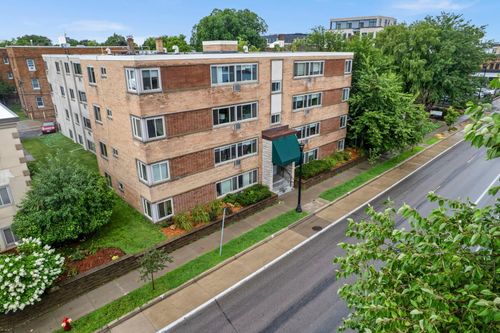 unit-106-3120 Hennepin Ave, Minneapolis, MN, 55408-2623 | Card Image