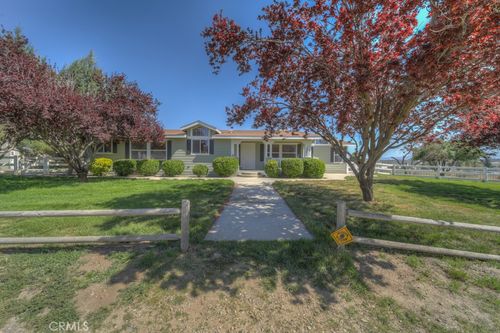 40760 Brook Trails Way, Aguanga, CA, 92536-9123 | Card Image