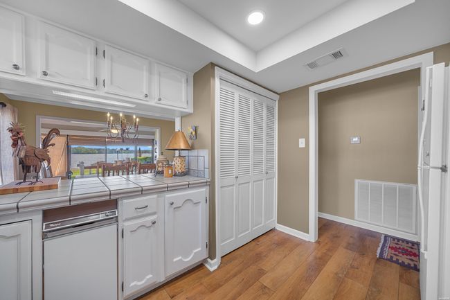 APT-14 - 1201 Lakeshore Dr, Condo with 3 bedrooms, 2 bathrooms and null parking in Hot Springs AR | Image 21
