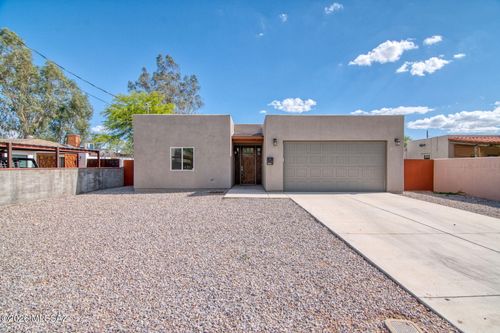 3304 E Elida St, Tucson, AZ, 85716-3223 | Card Image
