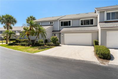 92 - 4949 N Highway A1a, House attached with 3 bedrooms, 2 bathrooms and null parking in Hutchinson Island FL | Image 2