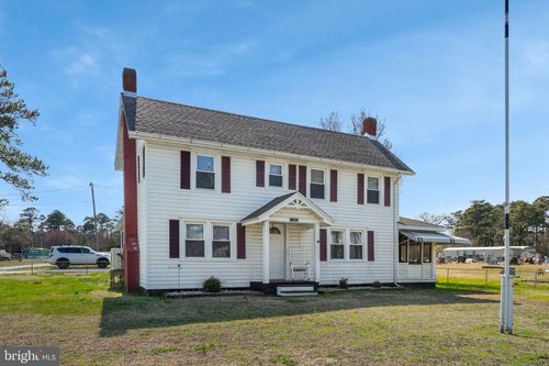 7983 Church St, CHINCOTEAGUE ISLAND, VA, 23336-3407 | Card Image