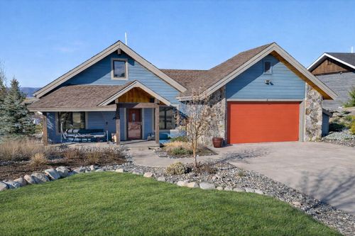 27570 Silver Spur St, Steamboat Springs, CO, 80487-8409 | Card Image
