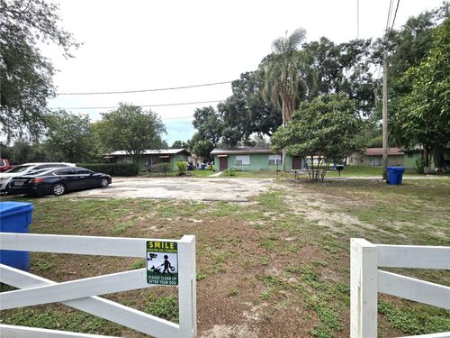 912 Pearl Mary Cir, Plant City, FL, 33566-7702 | Card Image