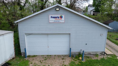 80 Vine St, Newark, OH, 43055-6386 | Card Image