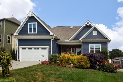 4623 Fairway Run Dr, Pfafftown, NC, 27040-9285 | Card Image