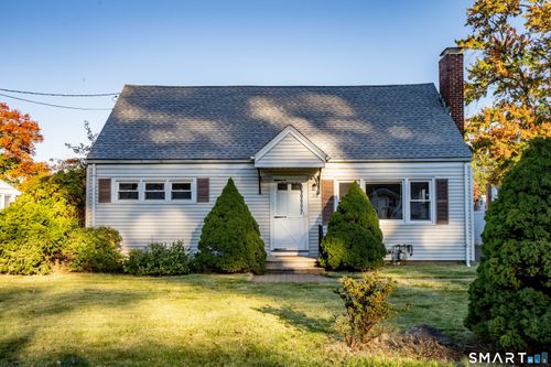 118 Randal Ave, West Hartford, CT, 06110-1747 | Card Image