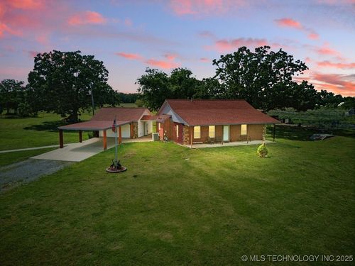 8195 Highway 82a, Tahlequah, OK, 74464-8627 | Card Image