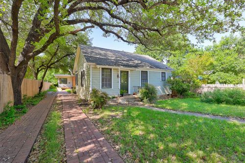 809 E 44th St, Austin, TX, 78751-4327 | Card Image