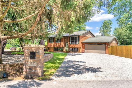 9857 Silver Ct, DeMotte, IN, 46310-8868 | Card Image