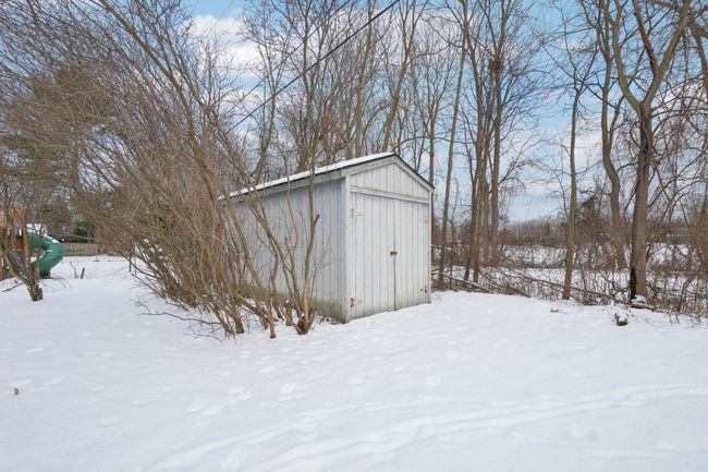 2155 Avondale St, House other with 3 bedrooms, 3 bathrooms and null parking in Sylvan Lake MI | Image 37