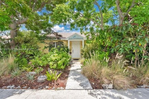 209 S Palmway, Lake Worth Beach, FL, 33460-4212 | Card Image