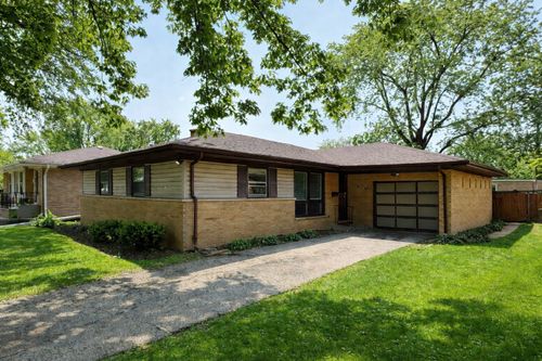 502 S Edward St, Mount Prospect, IL, 60056-3910 | Card Image