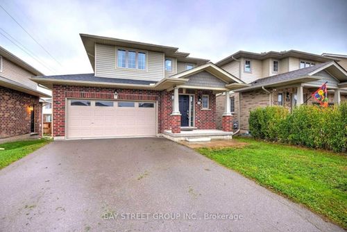 {{alt}} | Card Image