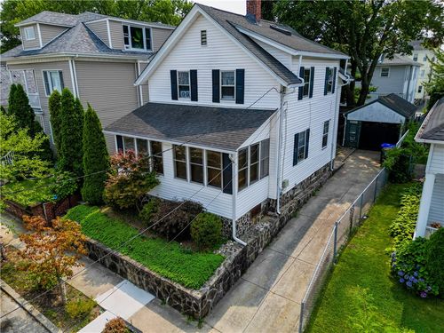 90 Toronto Ave, Providence, RI, 02905-5420 | Card Image