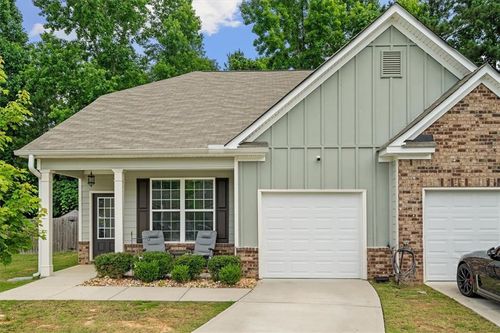 560 Vandenburg Dr, Villa Rica, GA, 30180-1168 | Card Image