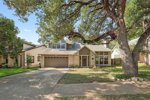 6601 Corpus Christi Dr, Austin, TX, 78729-7502 | Card Image