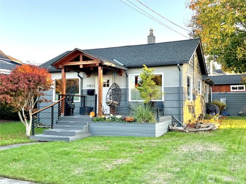 1411 5th St, Anacortes, WA, 98221-1713 | Card Image