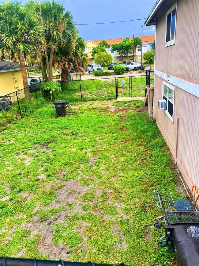 618 - 616 13 Th St, Home with 0 bedrooms, 0 bathrooms and 4 parking in West Palm Beach FL | Image 7