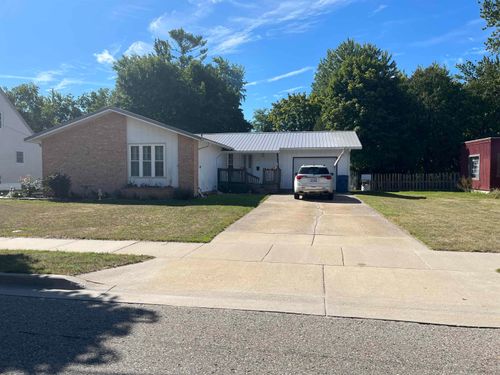 330 Orchard St, Standish, MI, 48658-9701 | Card Image