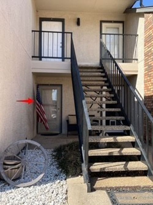 c-835 W Harwood Rd, Hurst, TX, 76054-3292 | Card Image
