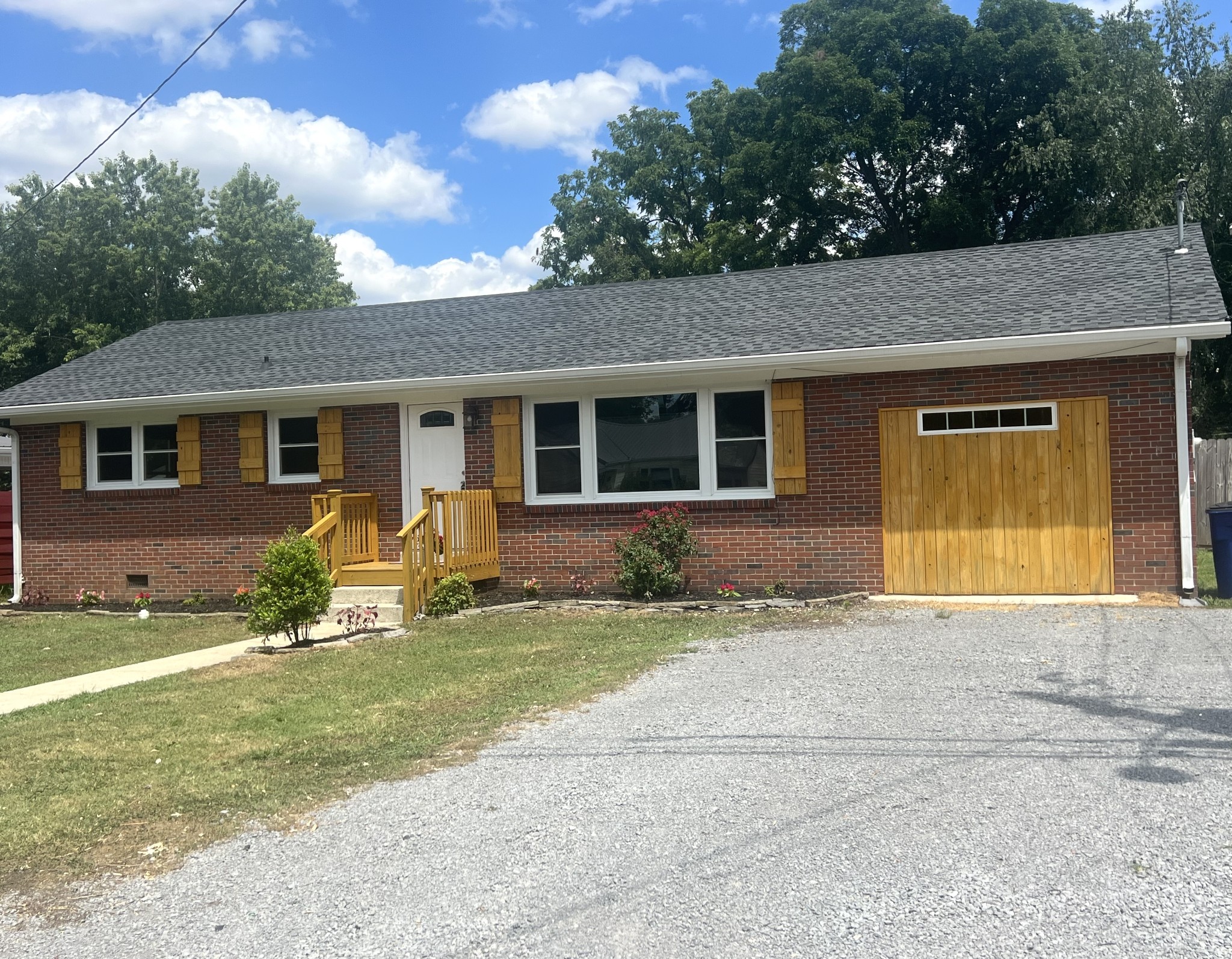 Shelbyview Dr, Shelbyville, TN 37160