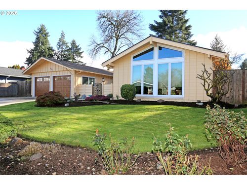 374 Blackfoot Ave, Eugene, OR, 97404-1660 | Card Image