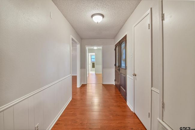 201 Karla Dr, House other with 3 bedrooms, 2 bathrooms and null parking in Whitehouse TX | Image 5