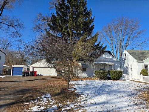 21785 Negaunee St, Southfield, MI, 48033-3576 | Card Image