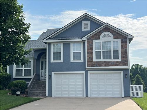 938 S 17th St, Leavenworth, KS, 66048-6417 | Card Image