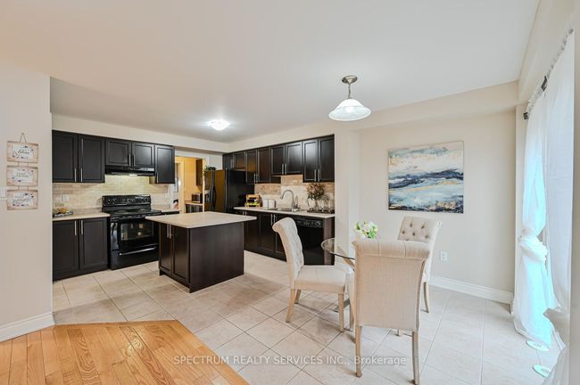 876 Jempson Path, House attached with 4 bedrooms, 3 bathrooms and 1 parking in Milton ON | Image 18