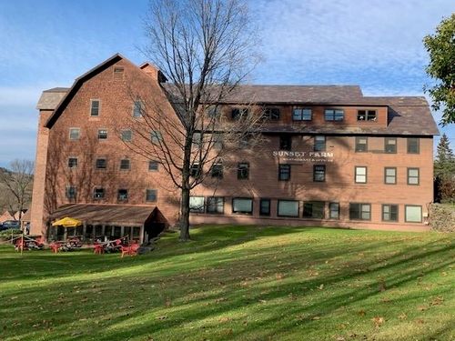 1d-21710 Maxham Meadow Way, Woodstock, VT, 05091 | Card Image